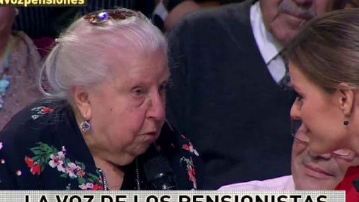 La pensionista Paquita habla de la desigualdad de las pensiones entre hombres y mujeres y se convierte en un fenómeno tras su paso en 'La Sexta Noche'.-TWITTER / LA SEXTA NOCHE