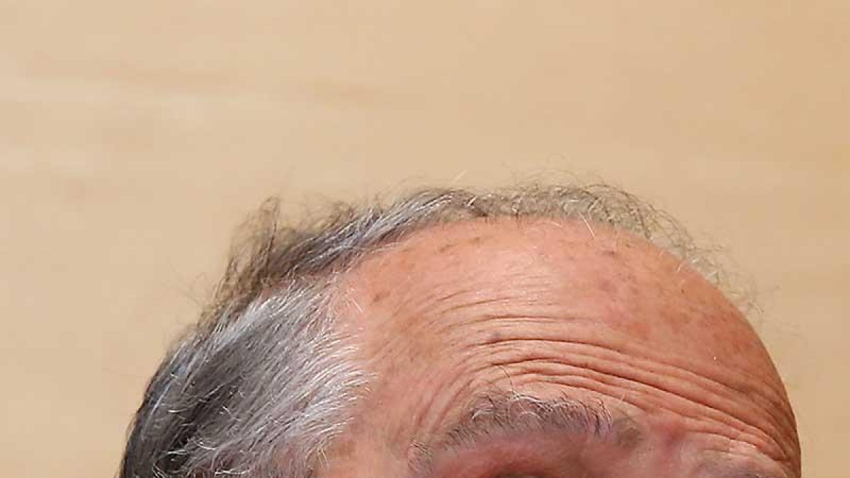 José María comparece ante la Comisión de investigación de las cajas.-ICAL