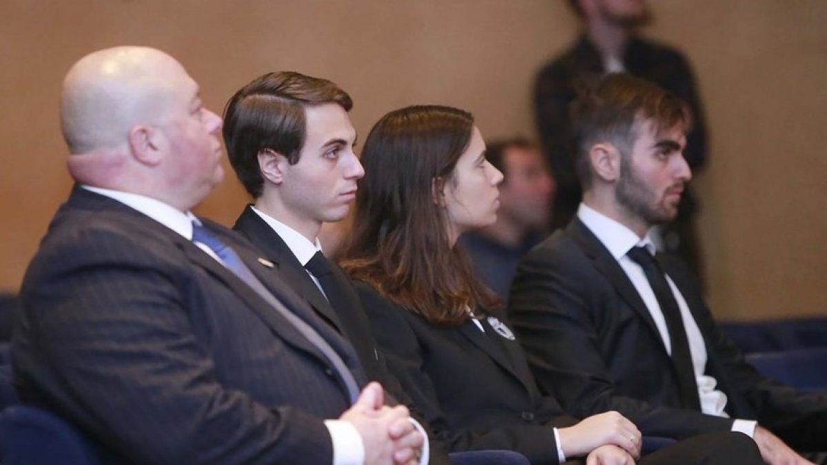 La familia Caselli, durante un acto público. RAÚL OCHOA