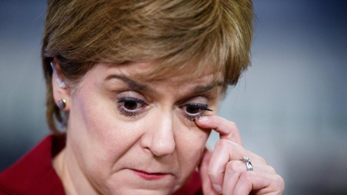 La líder del Partido Nacional Escocés (SNP), Nicola Sturgeon, tras conocer los resultados.-ROBERT PERRY / EFE