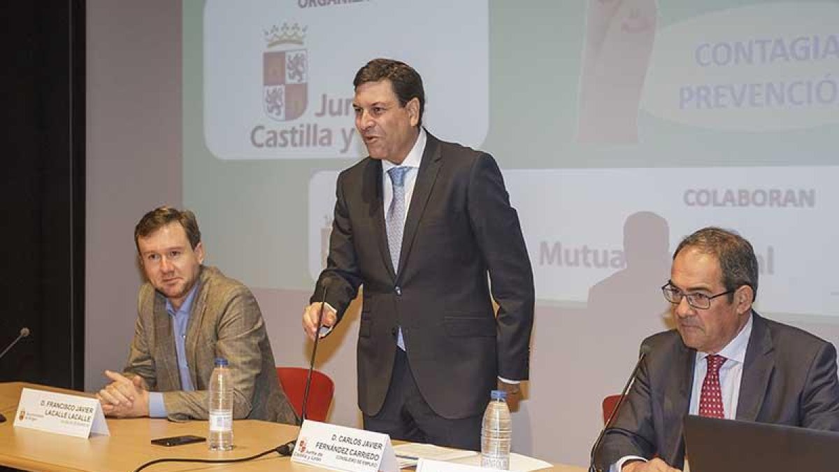 Javier Lacalle, Carlos Fernández Carriedo y Baudilio Fernández-Mardomingo ayer en Burgos.-SANTI OTERO