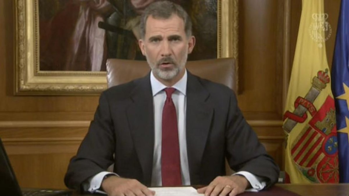 El rey Felipe VI pronuncia su discurso sobre la situación en Cataluña-RTVE