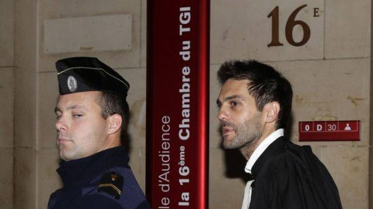 Pierre Darkanian, el abogado de Moreau, a la salida del juicio.-Foto: REUTERS / JACKY NAEGELEN