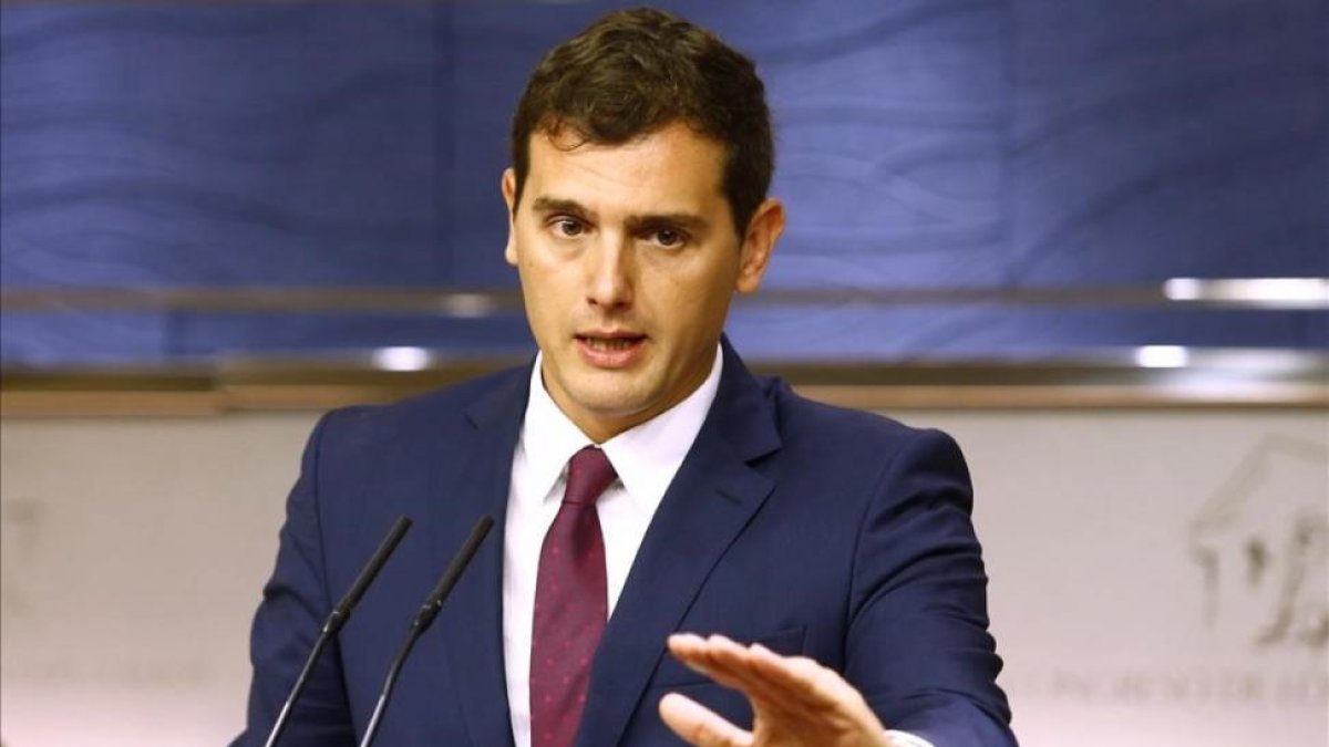 Albert Rivera, en una rueda de prensa en el Congreso el pasado julio.-AGUSTÍN CATALÁN