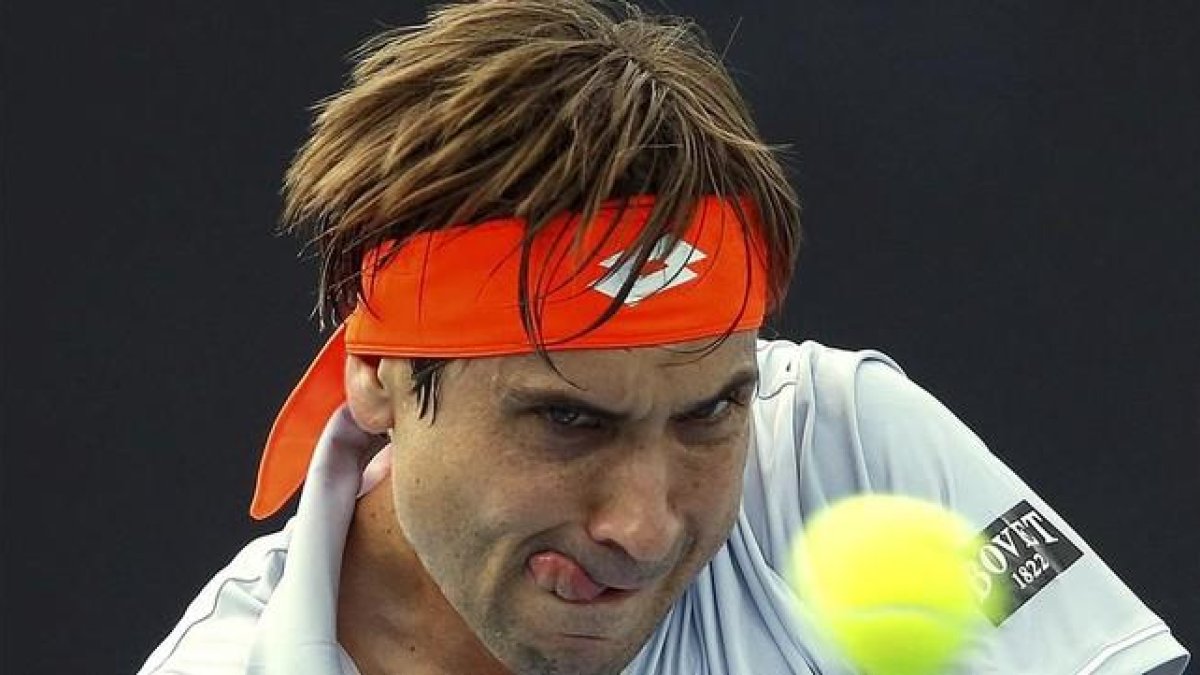 David Ferrer conecta un golpe en su partido ante Gojowczyk.-REUTERS / JASON REED