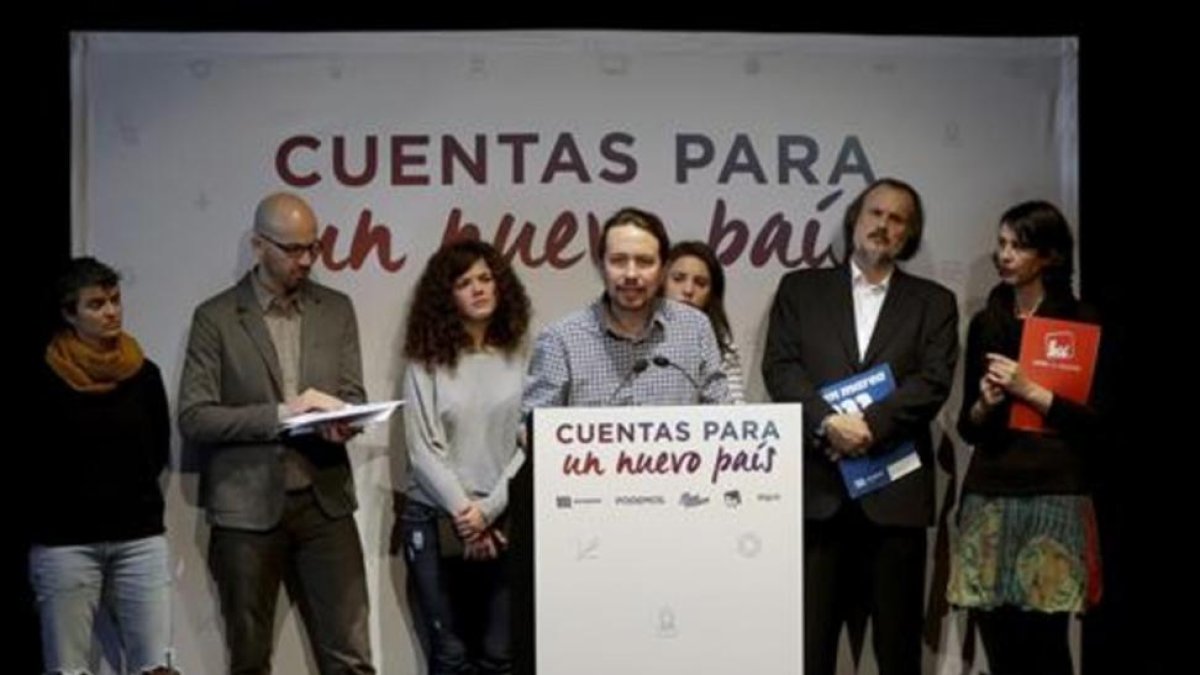 Pablo Iglesias, en la rueda de prensa del grupo Unidos Podemos y En Comú Podem, ayer en Madrid.-/ EFE / BALLESTEROS