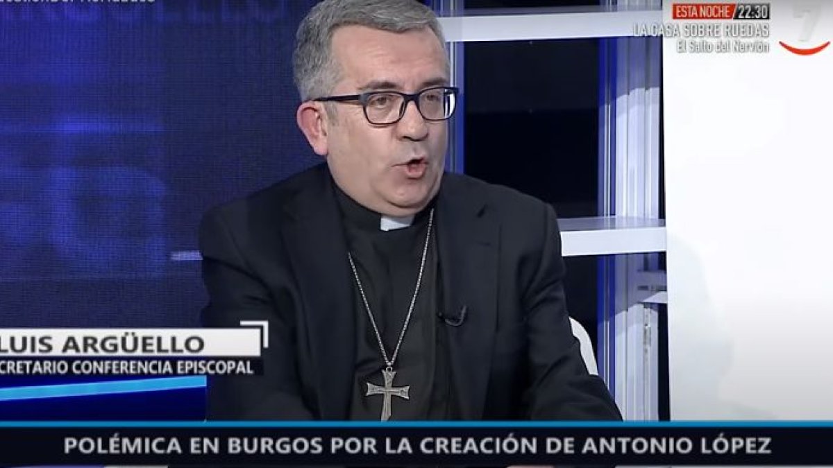 Luis Arguello, obispo auxiliar de Valladolid y secretarios de la Conferencia Episcopal, ayer en 'Cuestión de Prioridades'.