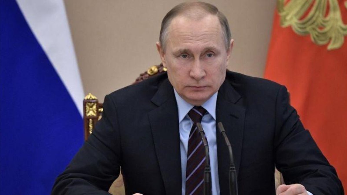El presidente ruso, Vladimir Putin, en una reunión de su Gobierno este miércoles.-Alexei Nikolsky