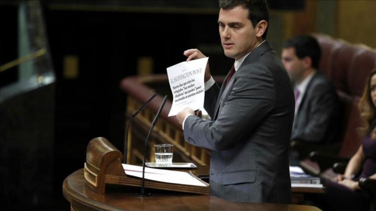 El líder de Ciudadanos, Albert Rivera, en el Congreso.-JUAN MANUEL PRATS