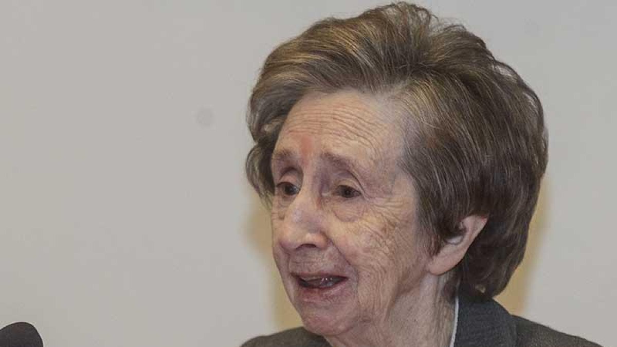 Margarita Salas, durante su intervención en el Aula Romeros.-Santi Otero
