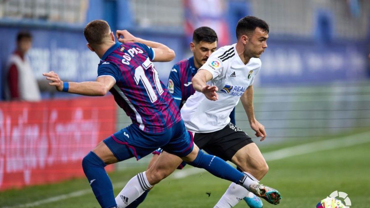 El atacante disputó 28 minutos contra el Eibar antes de ser sustituido. LALIGA