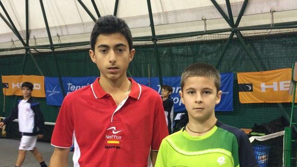 Nicolás Álvarez, junto a Duje Ajdukovic.-TENNIS EUROPE