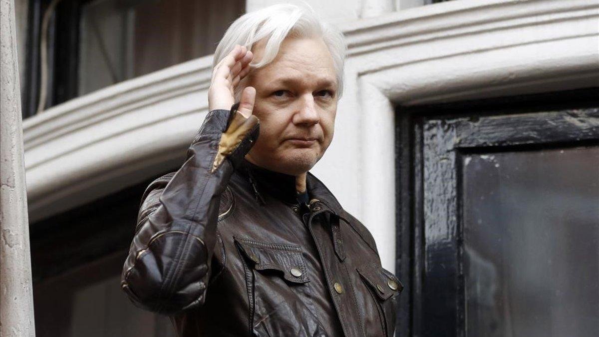 Julian Assange-