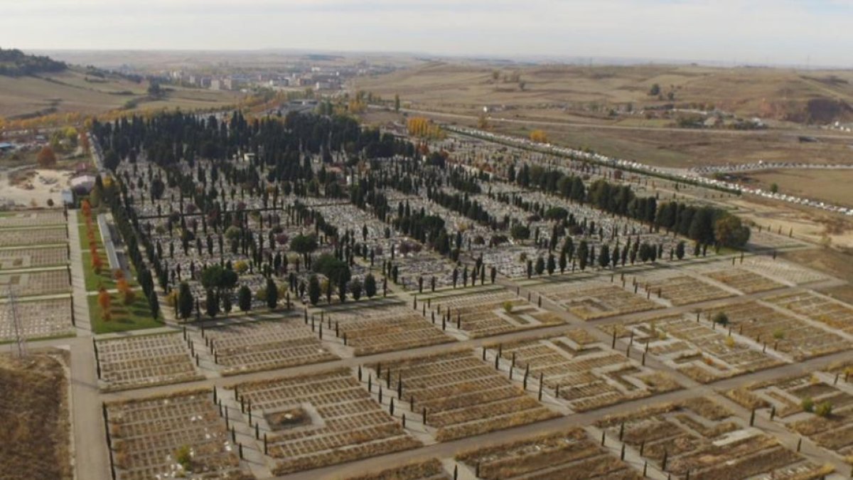 Vista aérea de la ampliación del cementerio.-ISRAEL L. MURILLO
