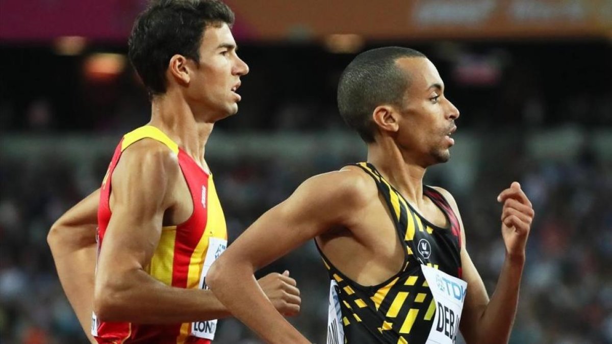 Mechaal (izquierda), en el Mundial de Londres.-EFE / SRDJAN SUKI