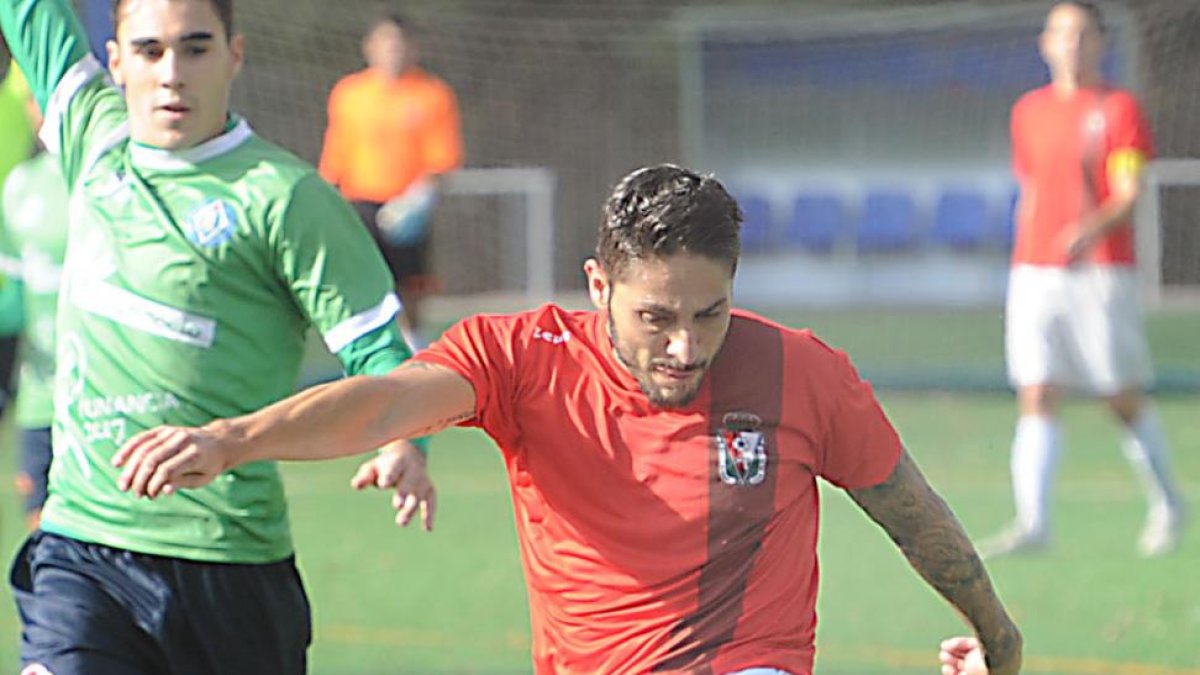 Tepa Solís deja el Real Burgos y regresa a México.-SANTI OTERO