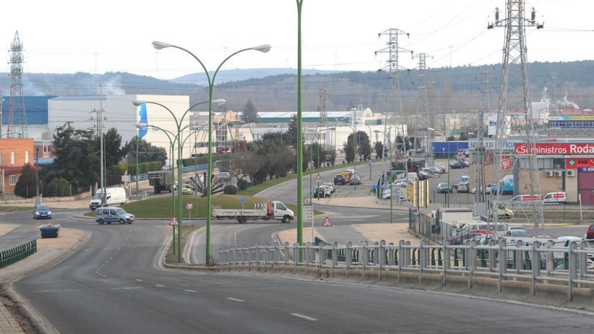 El tramo que se arreglará en la primera fase contempla desde la N-I hasta el puente sobre la vía.-ISRAEL L. MURILLO