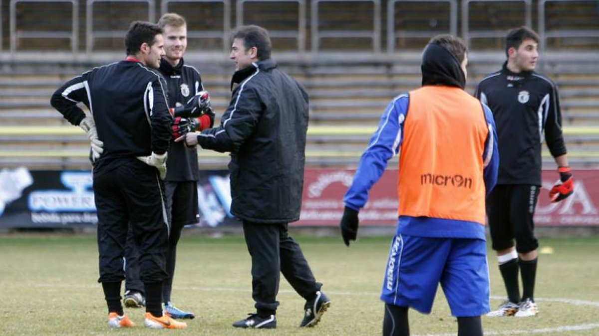 Gonzalo Arconada durante su primer entrenamiento.-RAÚL G. OCHOA