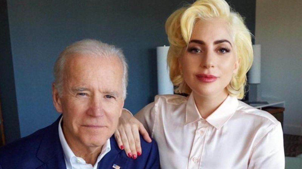 Joe Biden y Lady Gaga.-EL PERIÓDICO