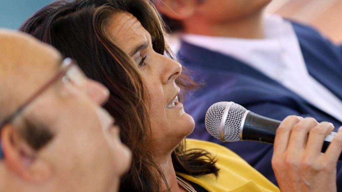 Conchita Martínez, en la rueda de prensa en la que anunció el equipo de la Davis para jugar ante la India.-EFE / SERGIO BARRENECHEA