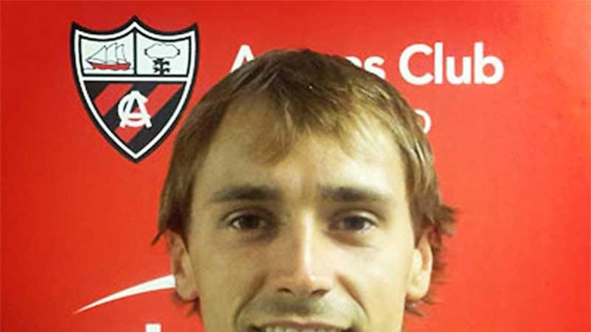 Eneko Zabaleta con la camiseta del Arenas.-