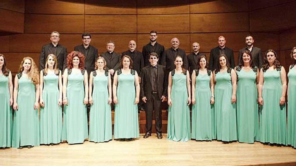 La Academia Vocal de Granada, fundada el año pasado, es la participante más joven.-