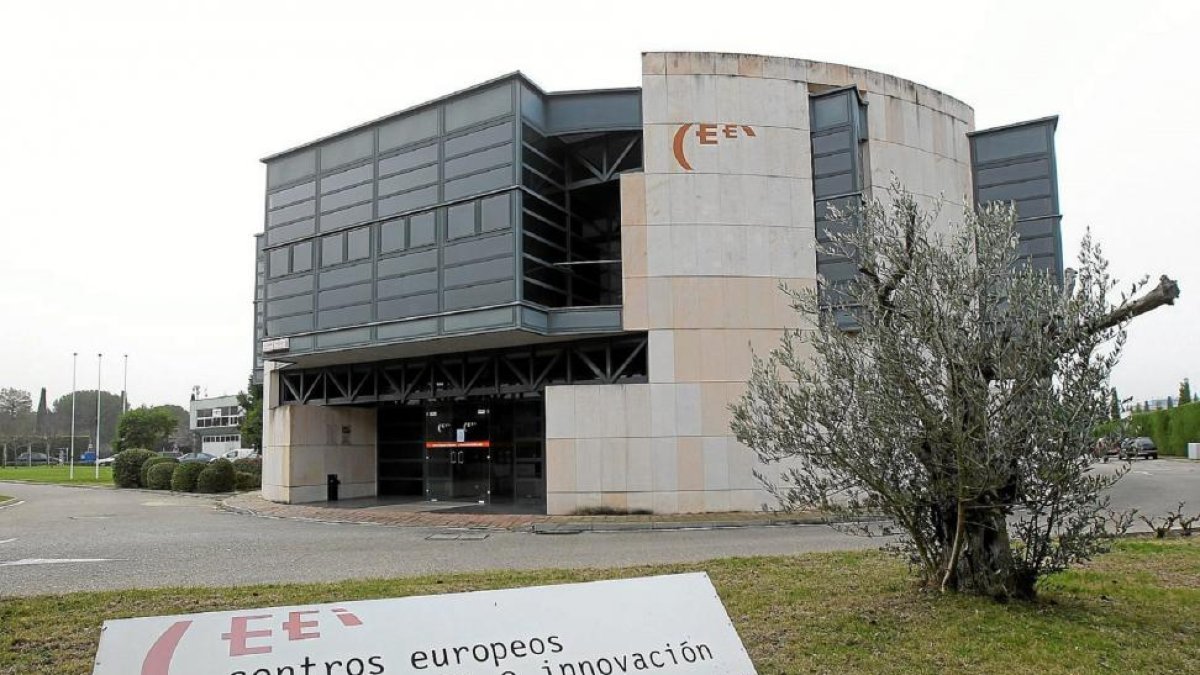 Edificio del CEEI en el parque tecnológico de Boecillo.-J.M.L.