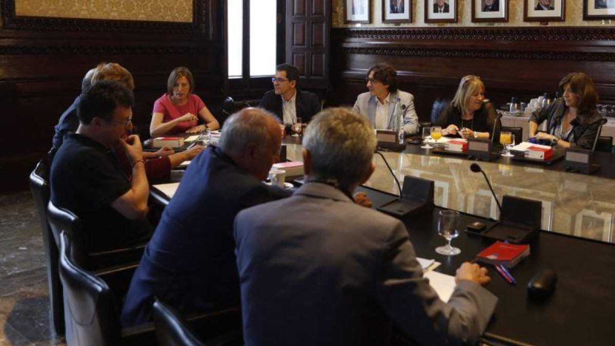 El Parlament catalán retoma su actividad en unas semanas que se prevén intensas.-ALBERT BERTRAN