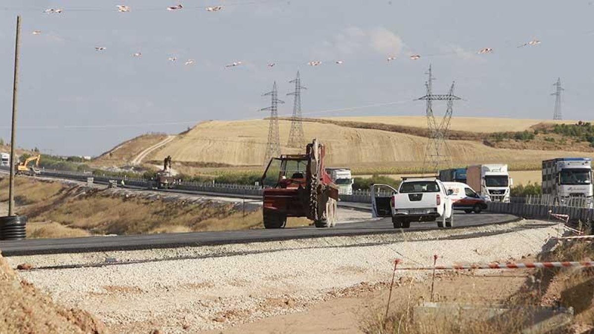 Imagen de los acceso a la autovía A-231 (Burgos-León).-RAÚL G. OCHOA