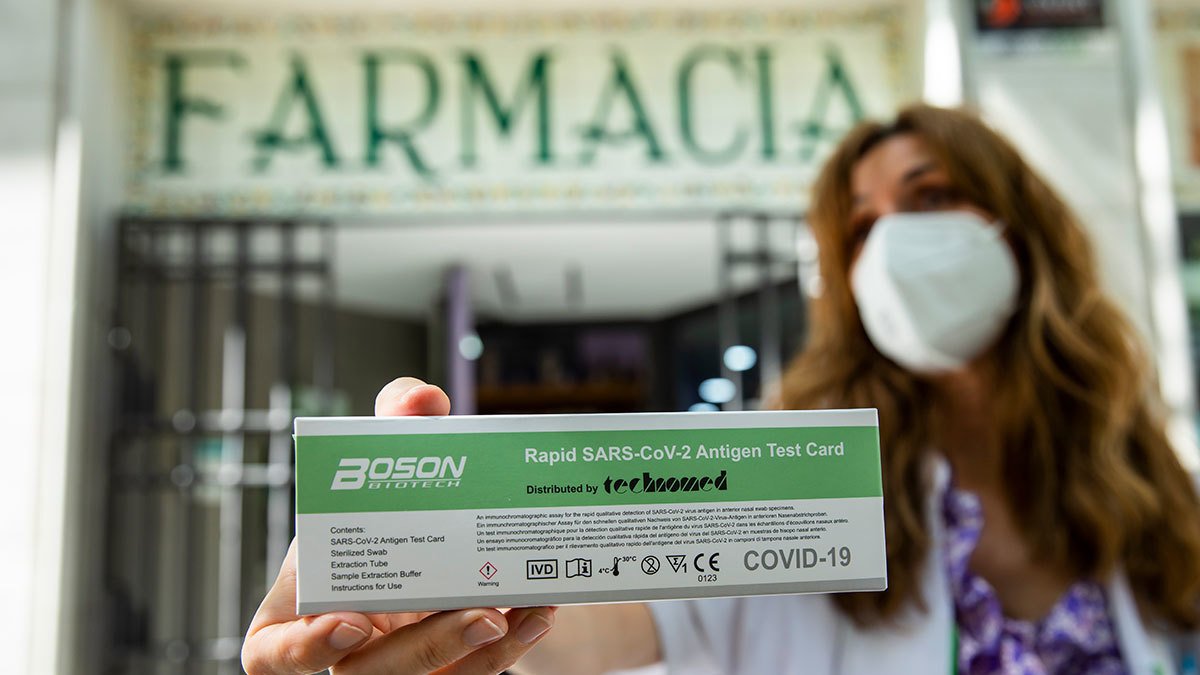 La prueba es un método «fiable» para «un momento puntual» que lleva en los almacenes de las farmacias más de un mes a la espera de que se autorizase. EL MUNDO