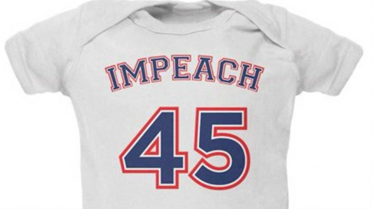 Camiseta Impeachment 45 dedicada a Trump-EL PERIÓDICO