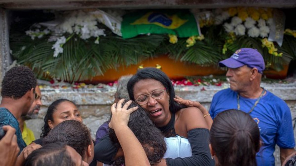La ola de violencia que enfrenta Río de Janeiro desde los Juegos Olímpicos de 2016 ha dejado más de 6.000 muertos cada año.-AFP
