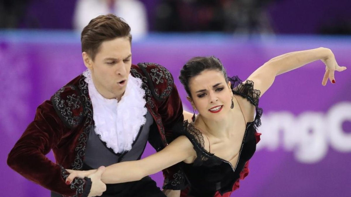 La pareja española.-LUCY NICHOLSON (REUTERS)