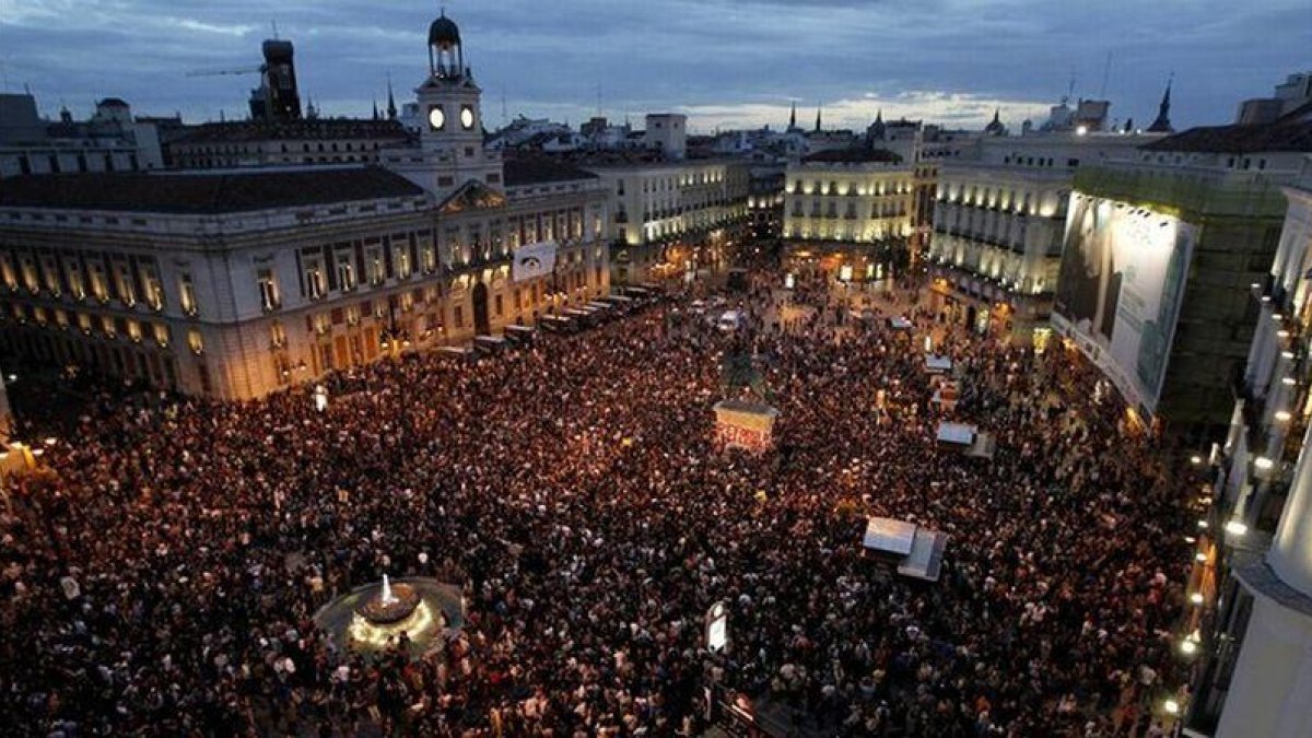 Concentración del 15-M en la Puerta del Sol, en mayo del 2011.-JOSÉ LUIS ROCA
