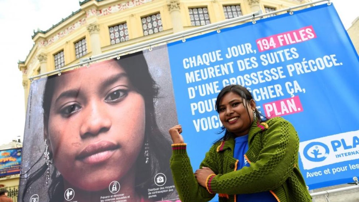 Radha Rani escapó de un matrimonio forzado a los 14 años de edad en Bangladesh. Actúa ahora como portavoz de una campaña internacional contra el matrimonio infantil-BERTRAND GUAY / AFP
