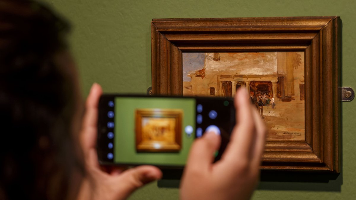 La muestra permanecerá abierta hasta el 28 de agosto en la sala de exposiciones de Cultural Cordón. FOTOS: SANTI OTERO