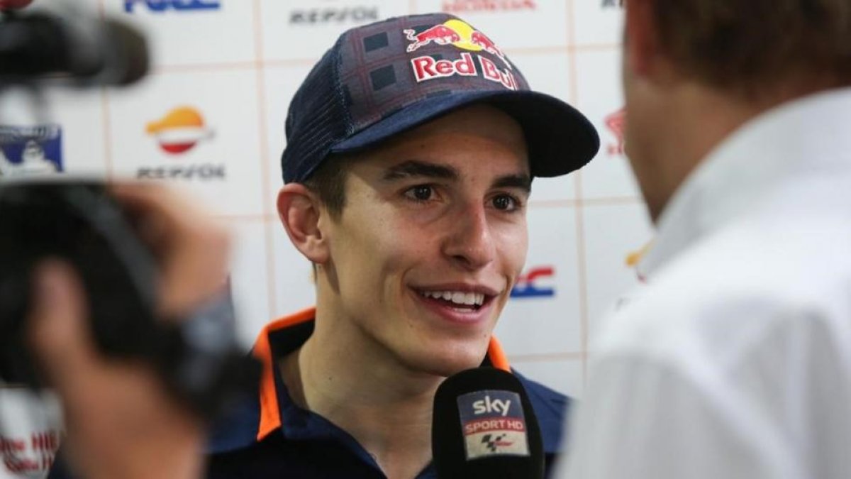 Marc Márquez (Honda) charla con SKY TV, en Sepang (Malasia).-