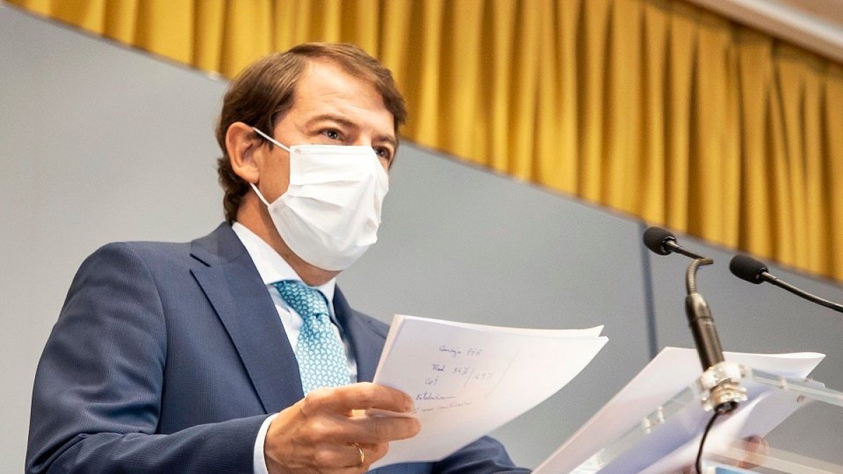Mañueco considera el estado de alarma de seis meses