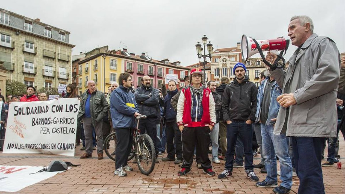 Diego Cañamero, portavoz del sindicato andaluz de Trabajadores, acudió a la concentración.-SANTI OTERO