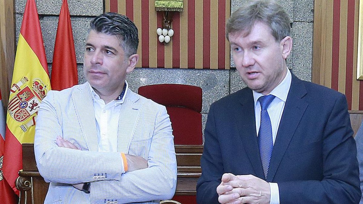 Vicente Marañón y Javier Lacalle.-RAÚL G. OCHOA