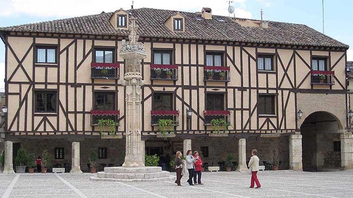 Un bello ejemplo de la arquitectura tradicional de la zona que se descubre callejeando por la villa ribereña.-L. V.