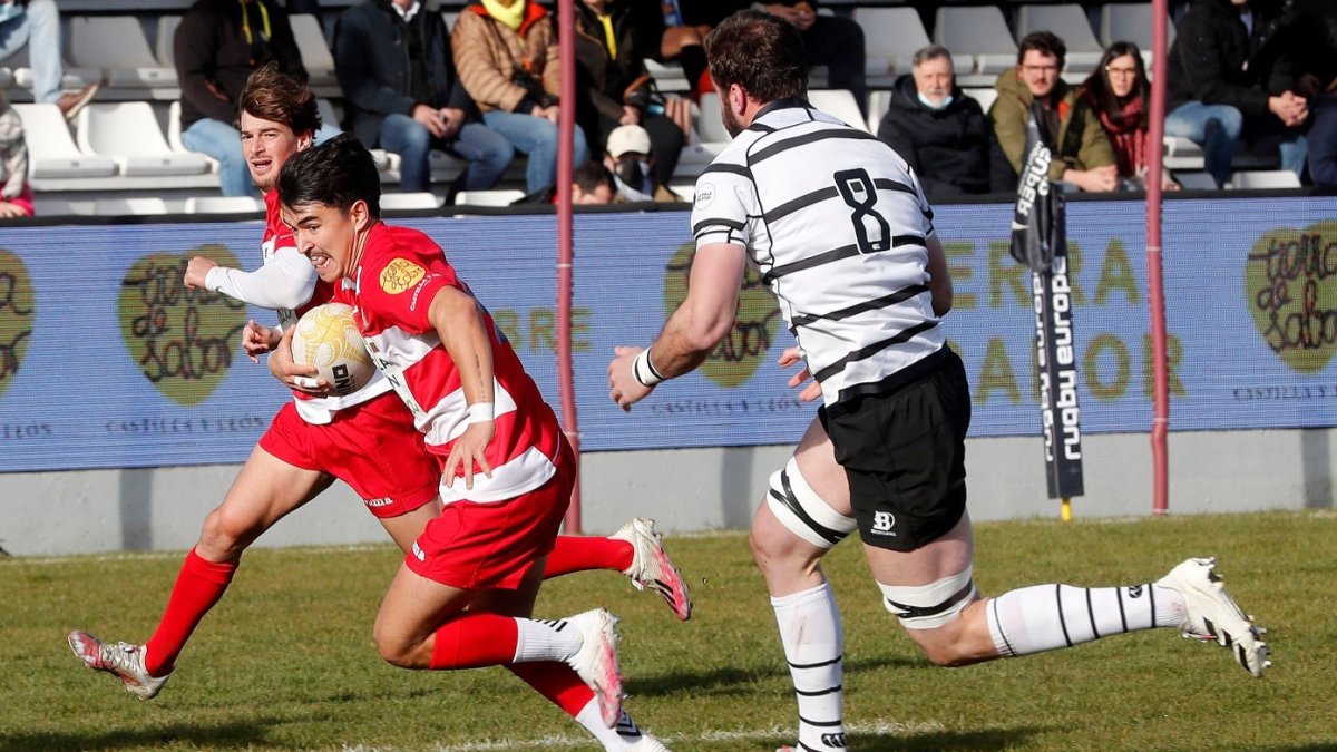 Nico Rocaries avanza con el oval. PHOTOGENIC / DIARIO DE VALLADOLID