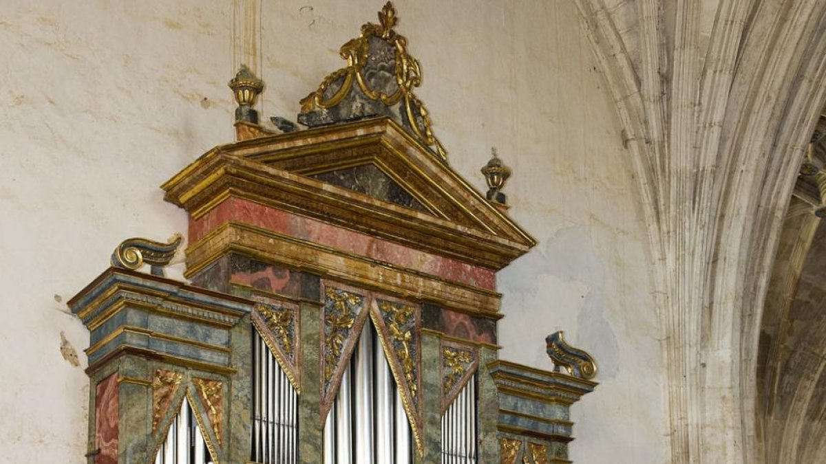 El órgano, también recuperado, protagonizará un concierto de Chapelet.-ECB