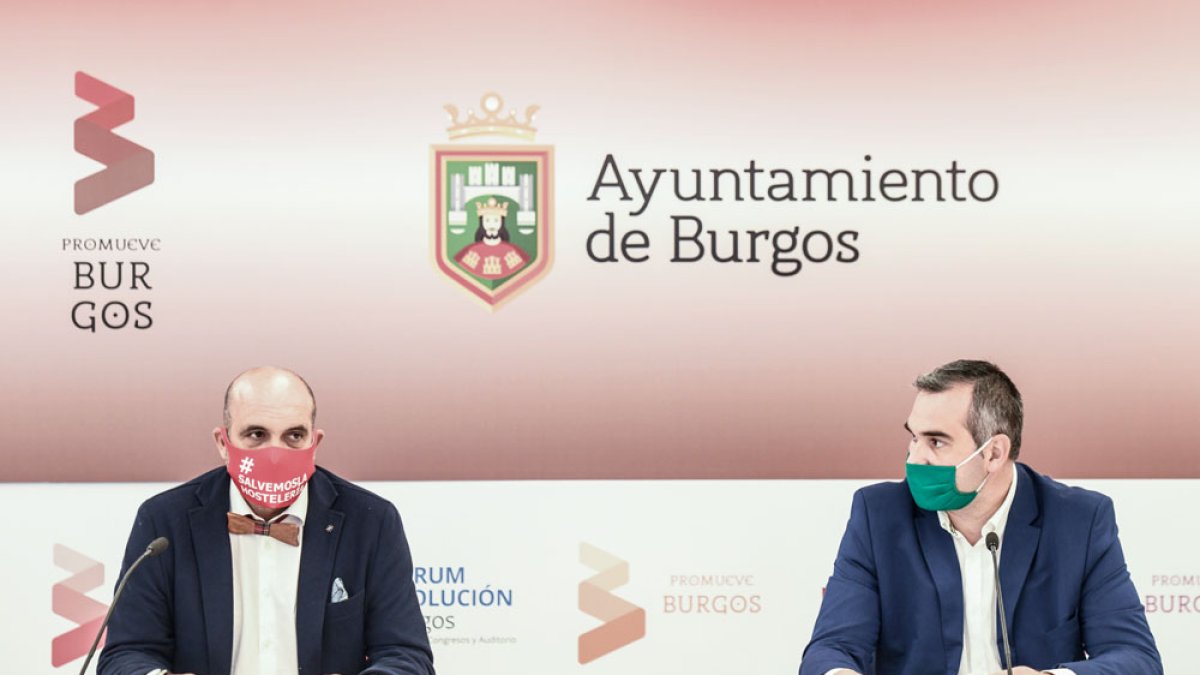 Fernando de la Varga y Leví Moreno, en la presentación de la jornada. ECB