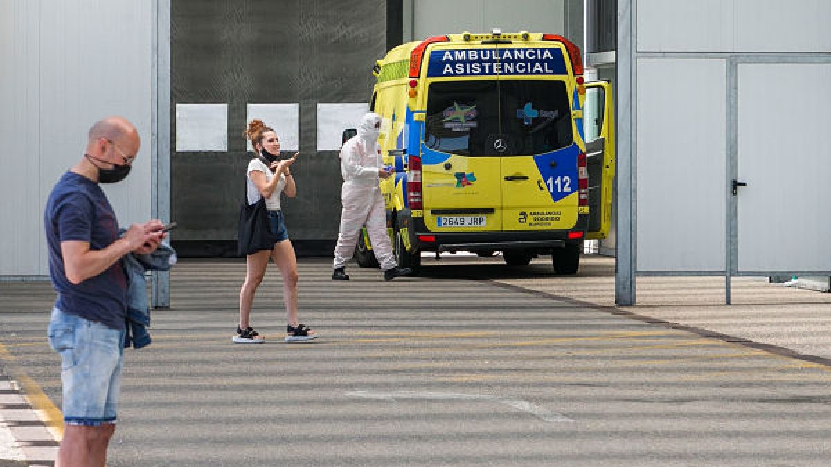 La presión asistencial en Atención Primaria ha derivado en una saturación del hospital univesitario de Burgos. TOMÁS ALONSO