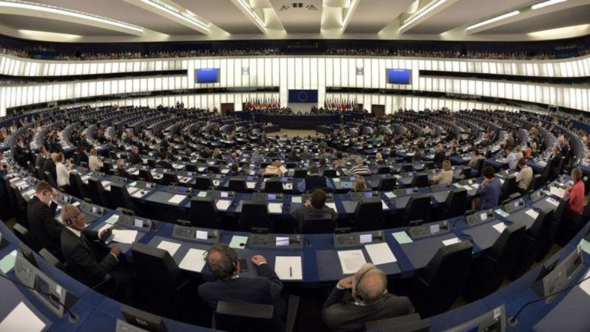 Vista del salón de plenos del Parlamento Europeo.-PATRICK HERTZOG