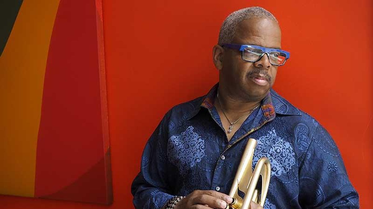 El trompetista norteamericano Terence Blanchard toca en Cultural Caja de Burgos el 17 de marzo.-HENRY ADEBONOJO