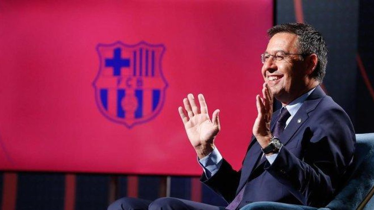 Josep Maria Bartomeu, en un momento de la entrevista en Barça TV.-VALENTÍ ENRICH
