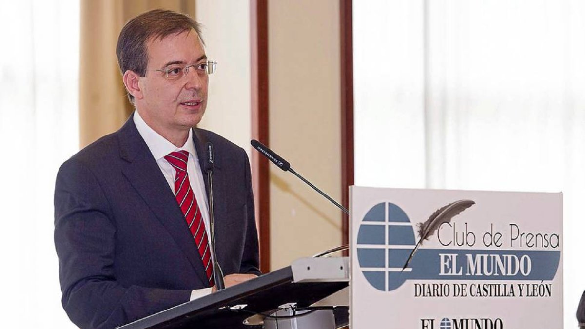 Germán Barrios, en un momento de su intervención en la clausura de El Club de Prensa de EL MUNDO DE CASTILLA Y LEÓN sobre el pacto social.-ISRAEL L. MURILLO