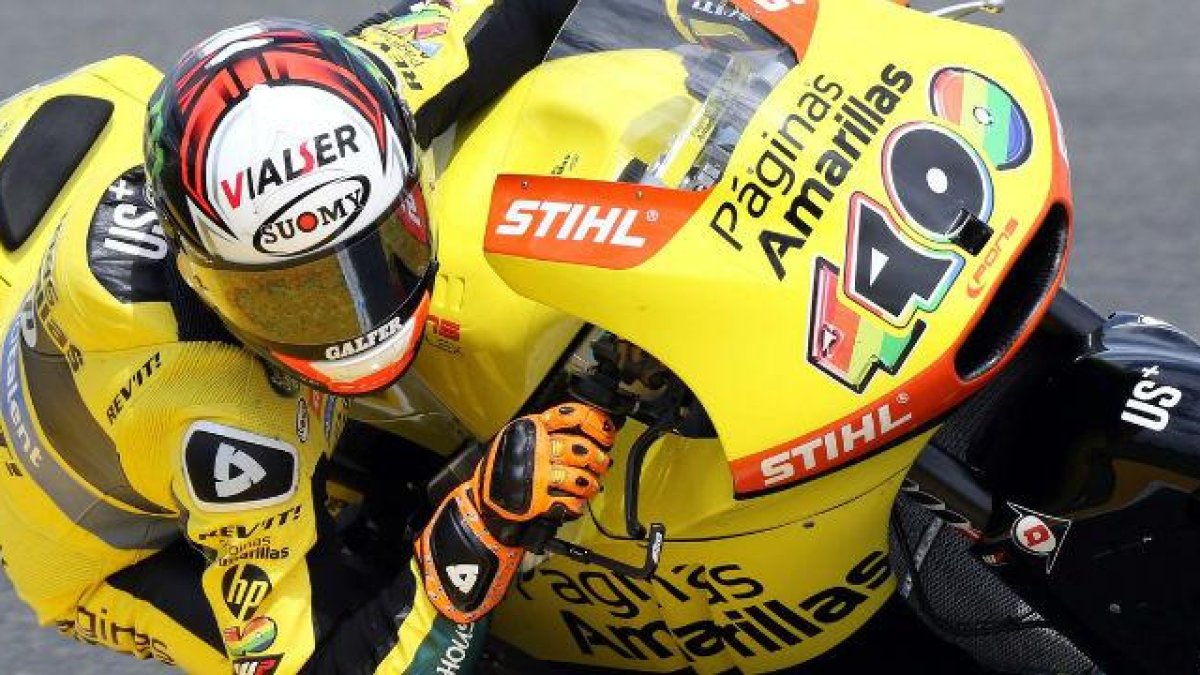 Alex Rins en los entrenamientos de Moto2.-EFE